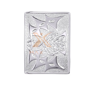 Boucles en fer cérémonielles professionnelles - Accessoires d'uniforme durables, écologiques et personnalisables - Product Image 3