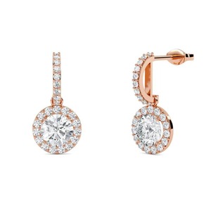 Pendientes de Diamante con Corte Redondo Elegante y Refinado, con un Solo Halo, 0.60 Ct, Diamante Cultivado en Laboratorio, en Platino, para Regalo de Boda o Aniversario - Product Image 3