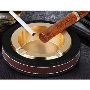 Cenicero de metal para cigarros al por mayor con acabado dorado brillante, diseño creativo y Cenicero de cuero, regalo personalizado, calidad increíble - Product Image 3