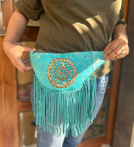 กระเป๋าหนังวัวเย็บด้วยมือทำจากขนสัตว์เมทัลลิคทำจากหนังวัวมีหลายสีกระเป๋าคาดเอวกระเป๋าเข็มขัดขอบหนังวัว - Product Image 2