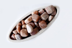 Piedras de Luna Naturales Premium al por Mayor, 1 kg, Piedras Pulidas, Cristales Puros para Sanación, Meditación y Decoración - Product Image 5