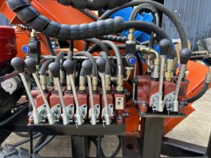 Foreuse à eau rotative sur chenilles diesel Hongrun d'occasion, profondeur 160 m, diamètre 325 mm, 900 kg, 24 V, composants principaux - Product Image 6