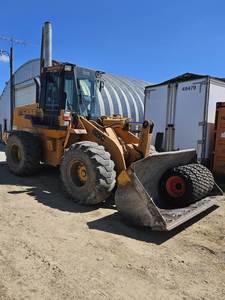 Cargador de ruedas 2000 Case 621C construido para manejar el levantamiento pesado - Product Image 3