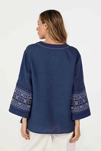 Blusa de mujer de talla grande Traje folclórico rumano Hecho EN LA India Bold Boho Lady Top - Product Image 3