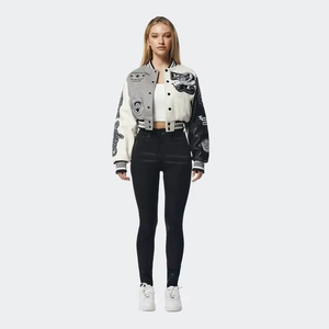 2025 venta al por mayor Premium Baseball Varsity Bomber Jacket con mangas de cuero y parche personalizado Street Style Unisex - Product Image 4