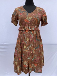 Robe en coton imprimé longue minceur motif de points de vague grandes robes Maxi imprimées à fleurs automne nouveau personnalisé en gros - Product Image 2