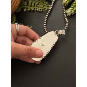 Pendentif artisanal Navajo Alex Begay en agate BB et argent sterling avec technologie d'incrustation à sertissage clos - Product Image 5