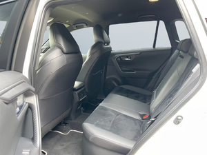 USATO 2025 Toyota RAV4 2.5L Power-306 CV 4x4 Ibrido Alimentazione-2 Motori 4 Cilindri Euro6e Trasmissione Automatica Guida a Sinistra - Product Image 3