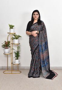 El último diseñador Chanderi Silk Georgette Saree con blusa bordada Alta demanda Ropa india y pakistaní suave a la venta - Product Image 4