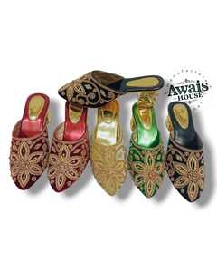 Sandalias Planas de Encaje Sexy con Cordones, Acolchadas con Perlas y Diamantes, de Cuero Genuino Hecho a Mano, de Lujo, Awais House 2025 - Product Image 1