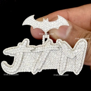 Pendentif Lettre Unisexe Personnalisé Hiphop en Or 10K Plaqué Or avec Diamants de Laboratoire Sertis, Coupe Ronde Brillante - Product Image 2