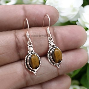 Boucles d'oreilles oeil de tigre en argent sterling 925 faites à la main bijoux de déclaration de créateur avec pierres précieuses naturelles plaqué or beaux bijoux - Product Image 1