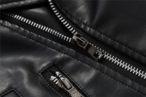 Parka d'hiver premium à capuche, isolée et coupe-vent, pour les marques de mode et les magasins de vêtements. - Product Image 5