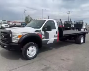 Mejor Precio, Camioneta Usada Ford F550 SD XL 2015 con Plataforma Plana de 16 pies - Transmisión Automática de 6 Velocidades, Volante a la Izquierda/Derecha, Envío Disponible a Todo el Mundo - Product Image 2
