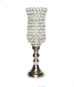 Bougeoir de balcon au design unique avec décoration de table en perles de cristal Base en métal faite à la main pour les mariages - Product Image 4