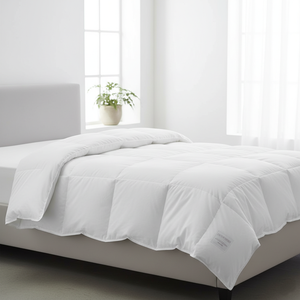 Couette légère en tissu doux au toucher, toute l'année, hypoallergénique, édredons et couettes en duvet avec une chaleur apaisante - Product Image 1