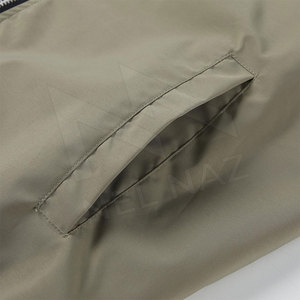 Blouson d'aviateur à faible poids vente en gros blouson d'aviateur imperméable pour hommes en nylon et polyester avec logo personnalisé blousons d'aviateur pour hommes - Product Image 4