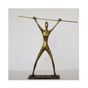 Escultura de aluminio fundido hecha a mano que refleja el flujo orgánico, la profundidad cultural y la elegancia artística moderna duradera. - Product Image 4