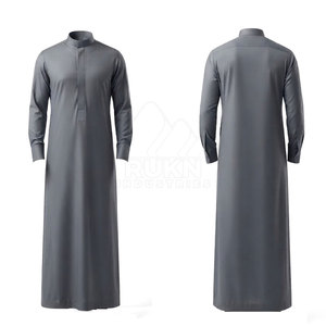 Thobe moderne et tendance pour homme, coupe ajustée, vêtements islamiques décontractés, coton respirant et léger, coupe confortable, style simple et moderne pour tous les jours - Product Image 6