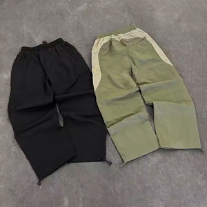 Conjunto Deportivo de Dos Piezas para Hombre, Chaqueta Cortavientos con Capucha y Pantalones Jogger, Estilo Urbano para Invierno, 100% Nailon - Product Image 4