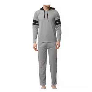 Nouveaux vêtements de sport Vente en gros Concevez votre propre survêtement de sport pour hommes Ensemble de survêtements les plus vendus pour hommes - Product Image 1