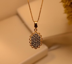 Hermoso Juego de Joyería Paquistaní con Incrustaciones de Oro en Caja de Madera de Lujo, Incluye Brazalete de Filigrana, Colgante para Uso Diario - Product Image 6