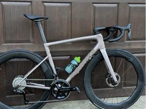 NUEVA Bicicleta S-works Tarmac Sl8 56 Dura Ace Di2, Princeton Wake 6560 Evo de Alto Rendimiento con Garantía - Product Image 2