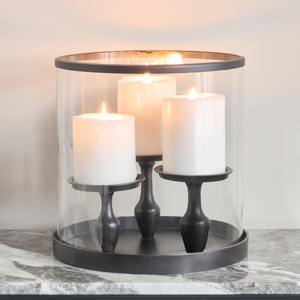 Candelabro Decorativo de Metal, Elegante Adorno para Mesa o Estante, Agrega Calidez, Estilo y Encanto a Cualquier Habitación, Decoración del Hogar - Product Image 1