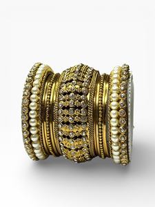 Bracelets larges en or plaqué géométriques tendance avec des perles et des pierres pour un anniversaire au prix de gros - Product Image 3