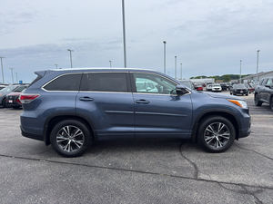 Meilleures ventes 2016 Toyota Highlander XLE AWD Boîte automatique à 6 vitesses - Product Image 2