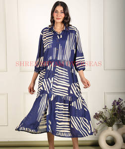 Mayorista de vestido largo de seda indio ligero para mujer Vestido de fiesta de verano Vestido de botón estampado de seda Vestido de manga larga con volantes - Product Image 1