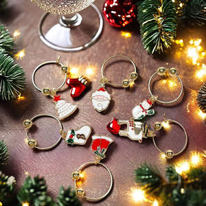 Breloques de verre à vin de Noël étiquettes de boisson de vacances accessoires de bar festif en alliage de zinc pour les rassemblements de fête saisonniers - Product Image 5