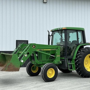 Tracteurs agricoles John Deere 6410 4x4 à transmission par engrenages, prêts à la vente - Product Image 1