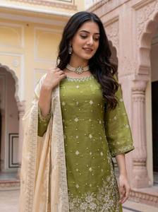 Nueva Moda en Ropa India y Pakistaní, Increíble Colección de Colores para Bodas, Traje Punjabi Plazzo Kamiz, Diseñado para Adultos - Product Image 3