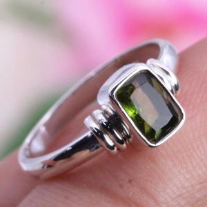 Anillo llamativo de Plata de Ley 925 para mujer, piedra preciosa de peridoto Natural, diseño clásico para fiesta o boda, venta al por mayor - Product Image 1
