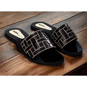 พื้นรองเท้าแผ่นเรียบประดับพลอยเทียมพร้อมยางนุ่มด้านในเพื่อความสบายและสไตล์ที่ไม่มีใครเทียบได้ - Product Image 5