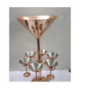 Wholesale Elegant Shaped Beer <b>Glasses</b> Drinking <b>Glass</b> Champagne Coupes Cocktail Martini <b>Glass</b> Wine <b>Glasses</b> Metallic Design - Product Image 4