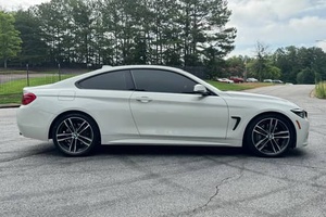 Coupé sport de luxe d'occasion 2023, puissant, turbocompressé, 2 portes, voiture de performance avec équipements haut de gamme, sans accident. - Product Image 6