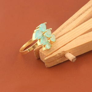Look élégant forme de poire aqua calcédoine manchette ouverte bague réglable en laiton plaqué or griffe réglage bague de déclaration bijoux intemporels - Product Image 4
