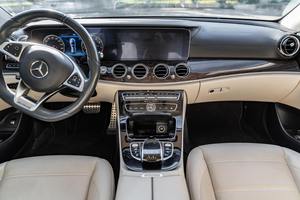 Mercedes-AMG E63 S Wagon 2018 Usado Premium, Motor V8 Twin-Turbo de 603 hp - Product Image 5