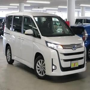 Toyota Noah SUV AWD 2023 Noir, Quasi Neuf, Intérieur Foncé en Cuir, Jantes R17, Boîte Automatique – À Vendre aux Émirats Arabes Unis - Product Image 1