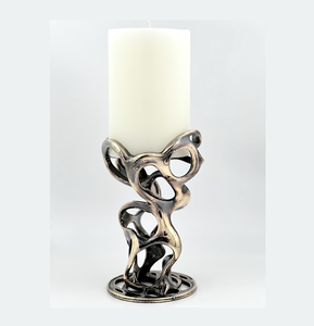 Elegant Handmade Aluminum <b>Candle</b> <b>Holder</b> For Modern Home Decoration And Romantic Candlelight <b>Dinners</b> During Special Occasions - Product Image 1
