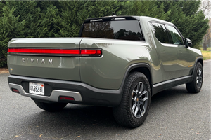 Vehículo Usado a Precio Accesible - Volante a la Izquierda |   Volante a la derecha |   RIVVVIANNN R1T 2022 EDICIÓN DE LANZAMIENTO CON CUATRO MOTORES - Product Image 3