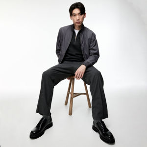 แจ็คเก็ตบอมเบอร์สไตล์อเมริกันคุณภาพสูง แจ็คเก็ตนักบินสำหรับผู้ชาย แจ็คเก็ตบอมเบอร์ชั้นเดียวสำหรับฤดูใบไม้ผลิและฤดูใบไม้ร่วงสำหรับผู้ชาย - Product Image 2