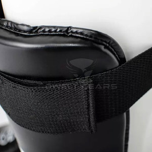 Espinilleras de cuero baratas del fabricante de Pakistán para adultos Producto de boxeo MOQ bajo - Product Image 3