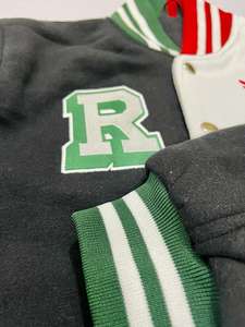 แจ็กเก็ตเลตเตอร์แมนสำหรับผู้หญิง, เสื้อแจ็คเก็ตผ้าคอตตอนนุ่มสบายแขนหนังโพลีเอสเตอร์ปักลายคอตั้ง - Product Image 3