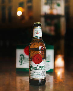 Entrega el Mismo Día Cerveza Pilsner Urquell Original – 4 x 6 x 16.9fl oz Botellas |   Cerveza Importada al Por Mayor en Venta - Product Image 6
