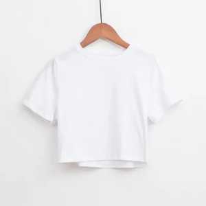 เสื้อยืดครอปผ้าฝ้าย100% สำหรับเด็กเสื้อยืดครอปสำหรับผู้หญิงเสื้อยืดคอกลมเปิดไหล่สีพื้นเซ็กซี่แนววินเทจ - Product Image 4