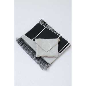 Tapis de prière Makkah Premium, confortable et durable pour un usage quotidien - Product Image 1