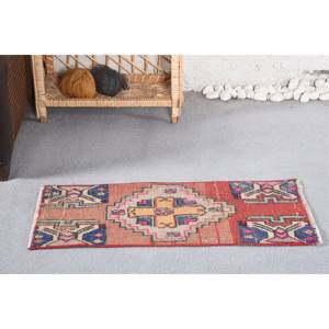 Grand tapis bohème en laine de 1,3x2,4 pieds, motif patchwork rouge et beige pour entrée ou couloir, avec support en latex - Product Image 1